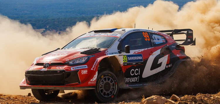 Rally de Cerdeña 2026: Solberg lidera pero se queda sin la ayuda de los Hyundai