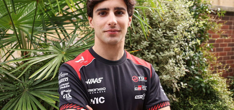 OFICIAL: Rafael Cámara será piloto titular de Haas F1 en 2027