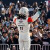 Pérez enciende las calles de la CDMX con un histórico show run junto a Cadillac F1 Team