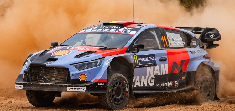 Rally de Cerdeña 2026: Thierry Neuville lidera el doblete de Hyundai